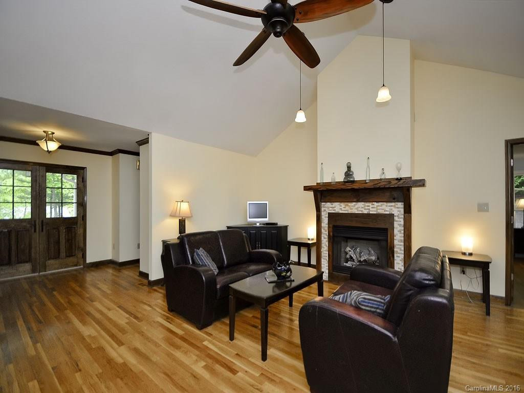 35 Oak Hollow Drive - Photo 3
