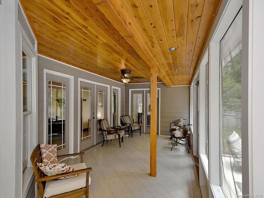 35 Oak Hollow Drive - Photo 5