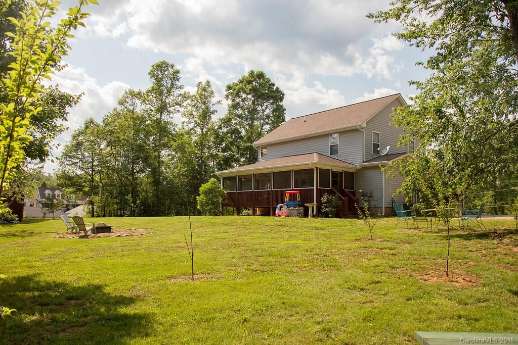 124 Maple Ridge Drive - Photo 2
