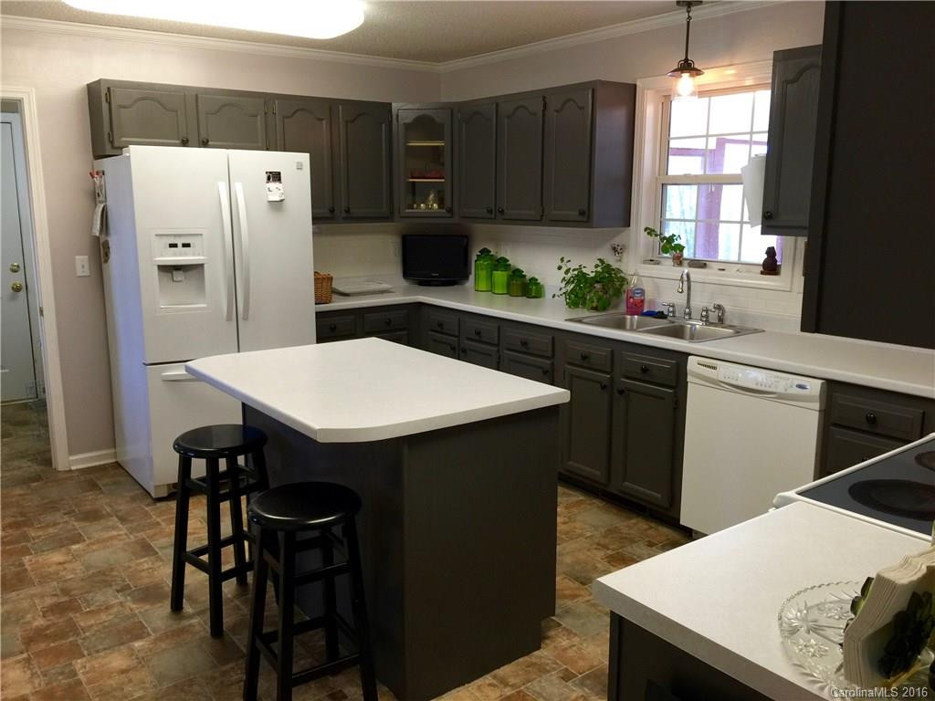 124 Maple Ridge Drive - Photo 9