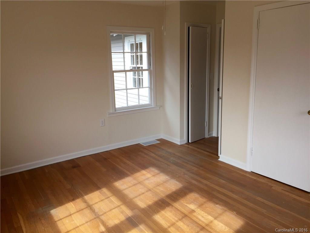 342 Oak Street - Photo 11