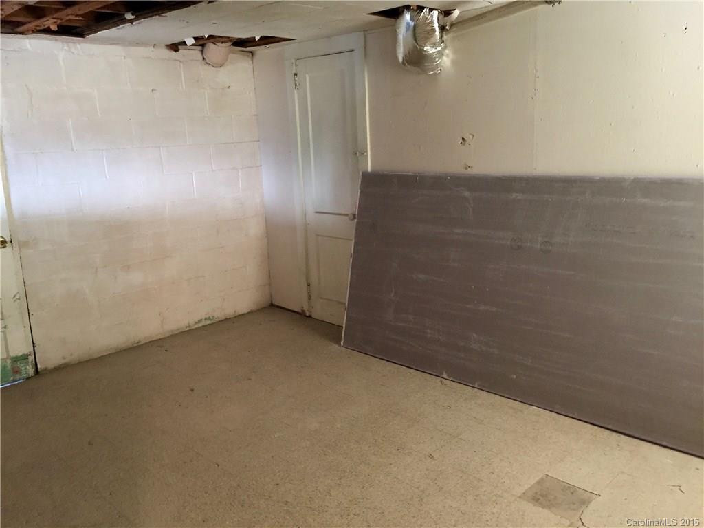 342 Oak Street - Photo 12