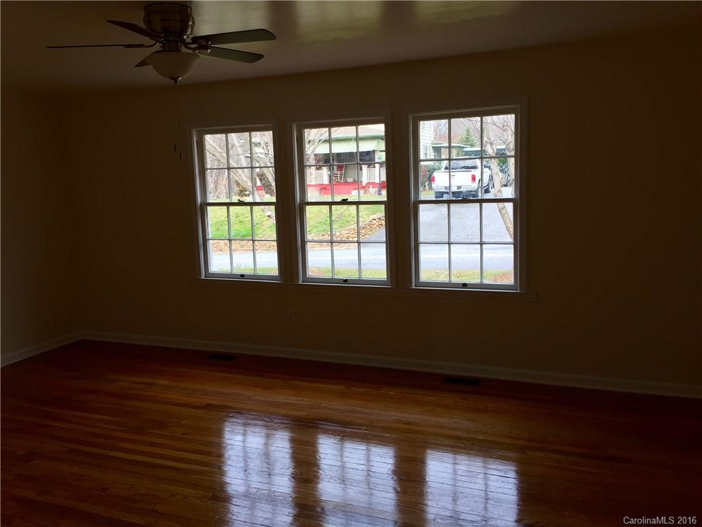 342 Oak Street - Photo 3