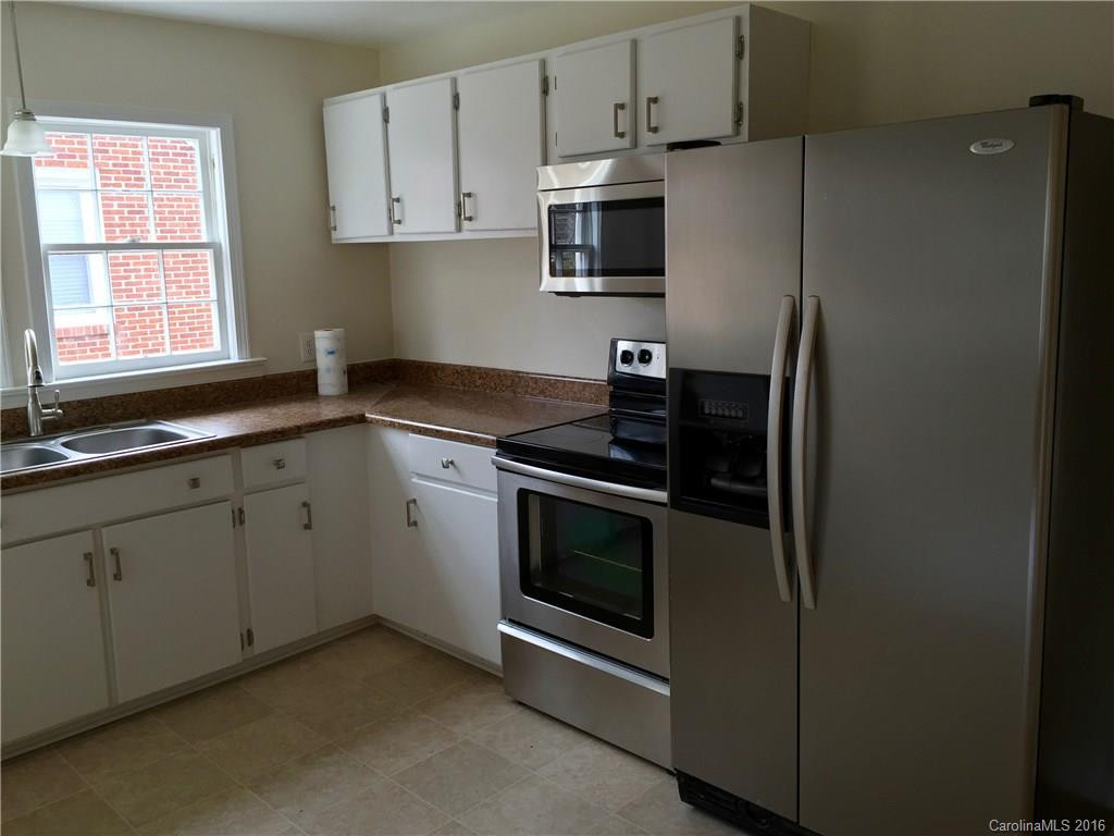 342 Oak Street - Photo 4