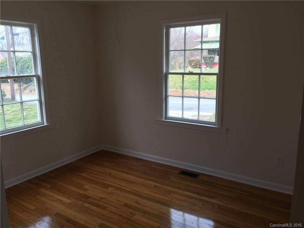 342 Oak Street - Photo 6