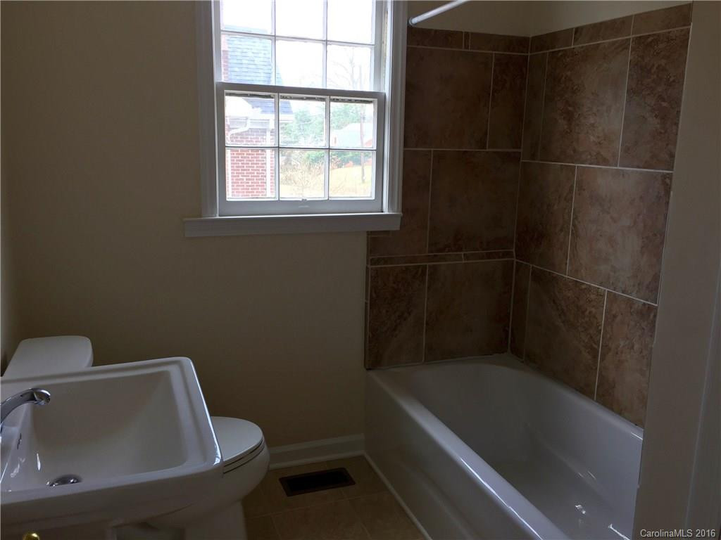 342 Oak Street - Photo 8