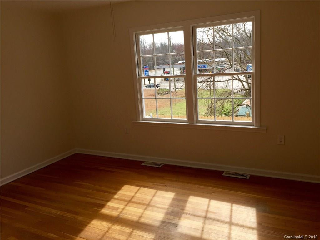 342 Oak Street - Photo 10