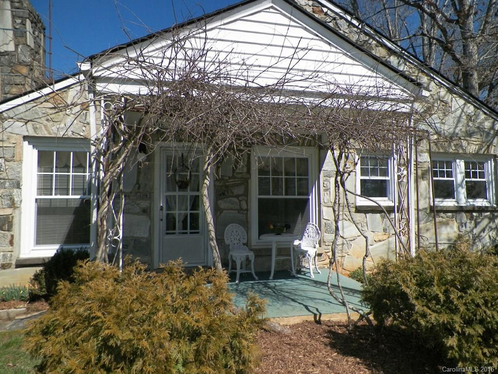 943 Tunnel Road - Photo 2