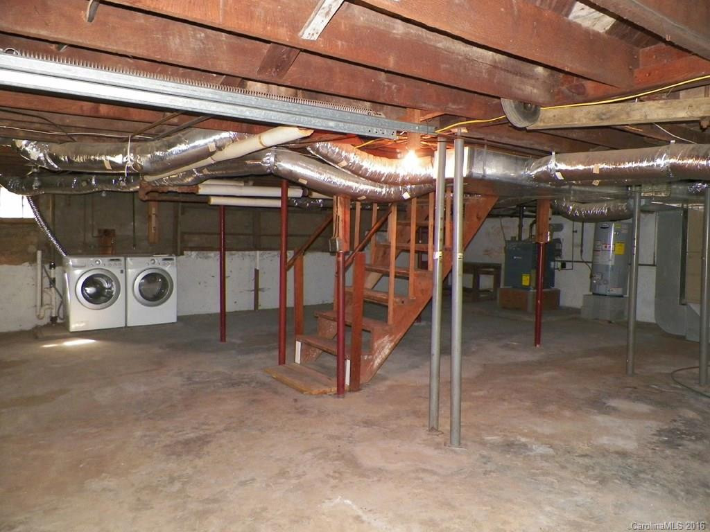 943 Tunnel Road - Photo 14