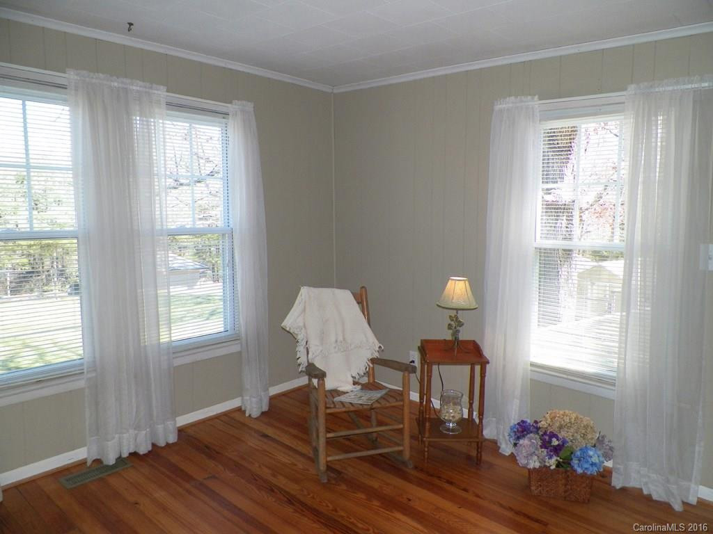 943 Tunnel Road - Photo 7