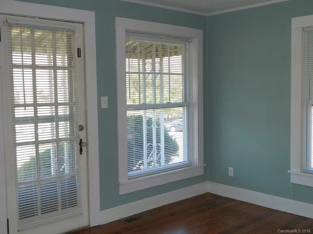 943 Tunnel Road - Photo 8
