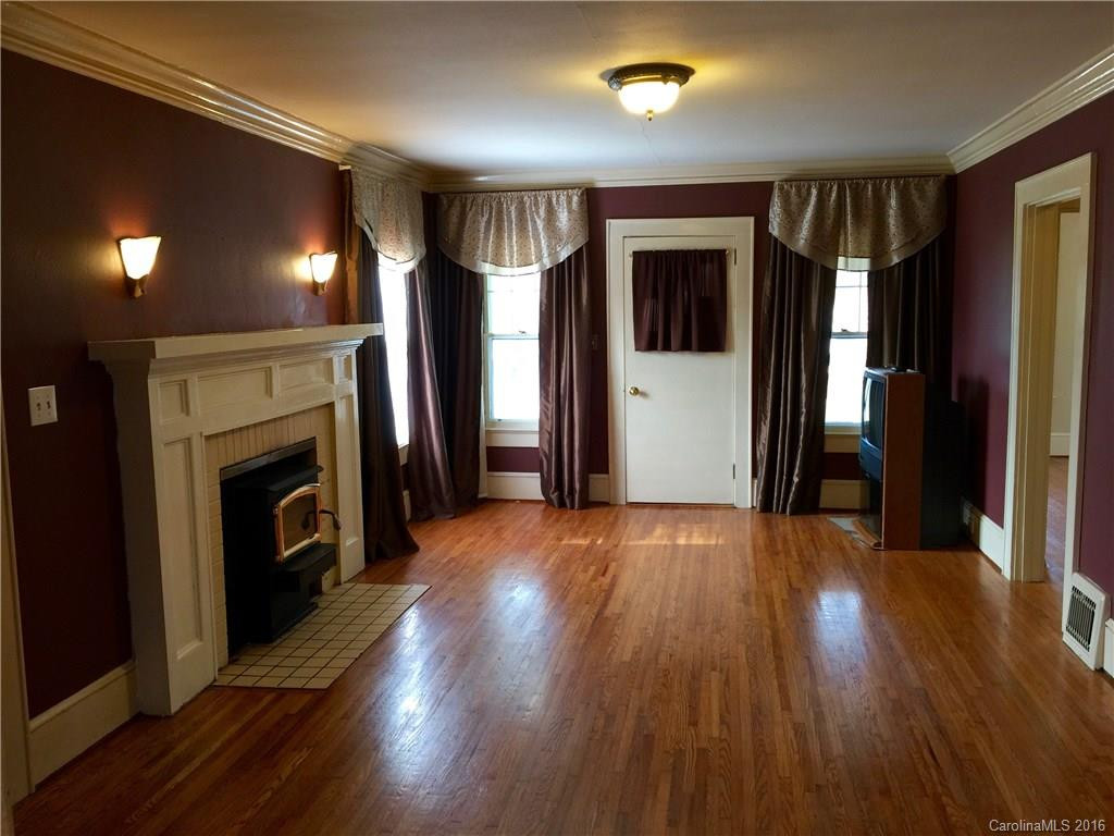 321 Oak Street - Photo 4
