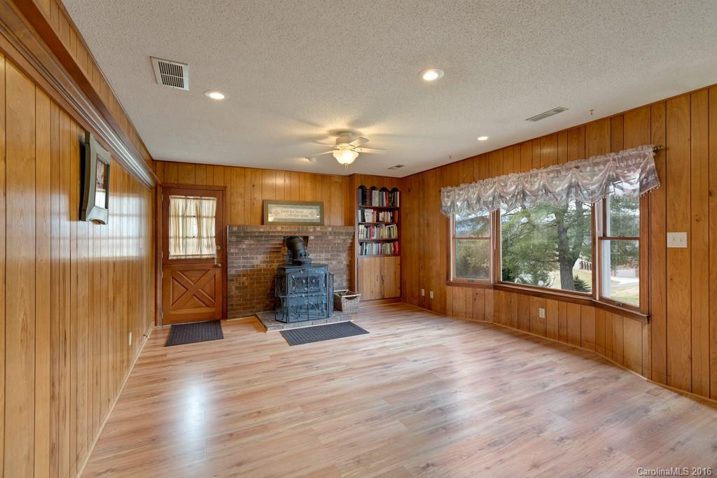 1318 Alexander Road - Photo 11