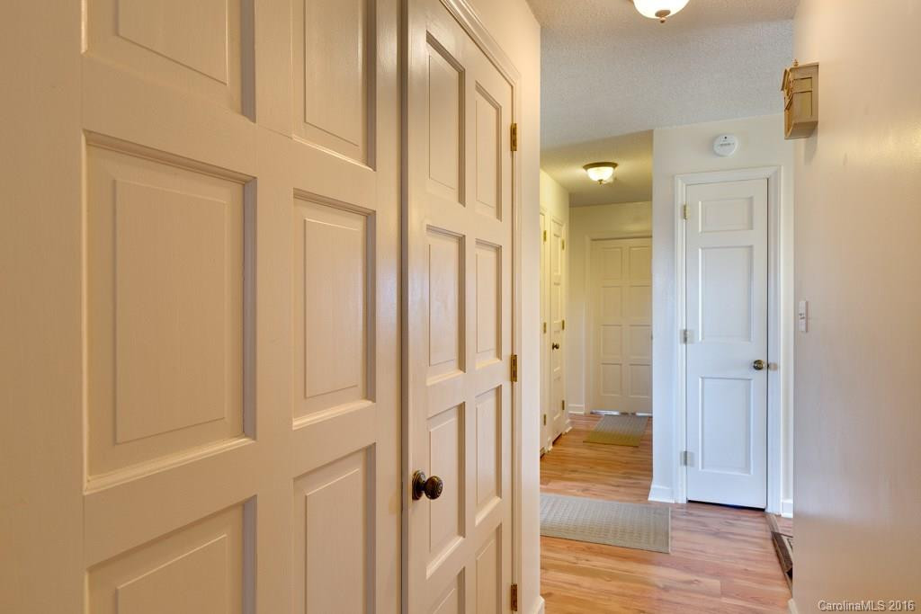 1318 Alexander Road - Photo 18