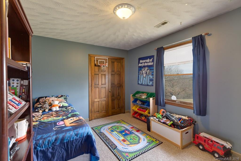 1318 Alexander Road - Photo 19
