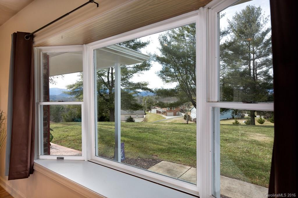 1318 Alexander Road - Photo 10
