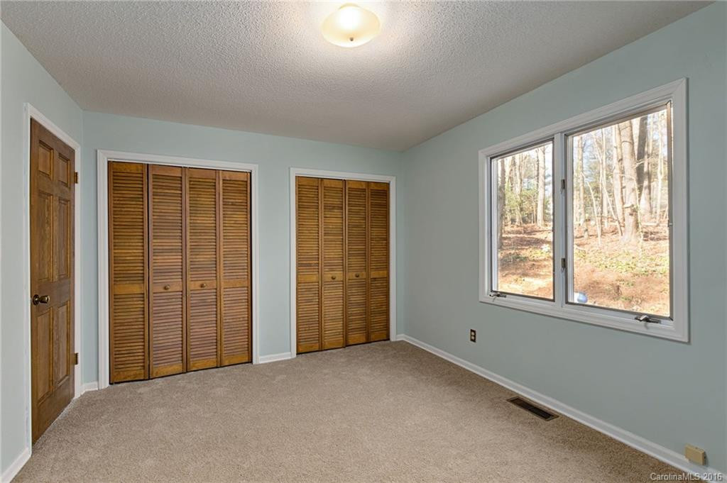 30 Hickory Hills Drive - Photo 14
