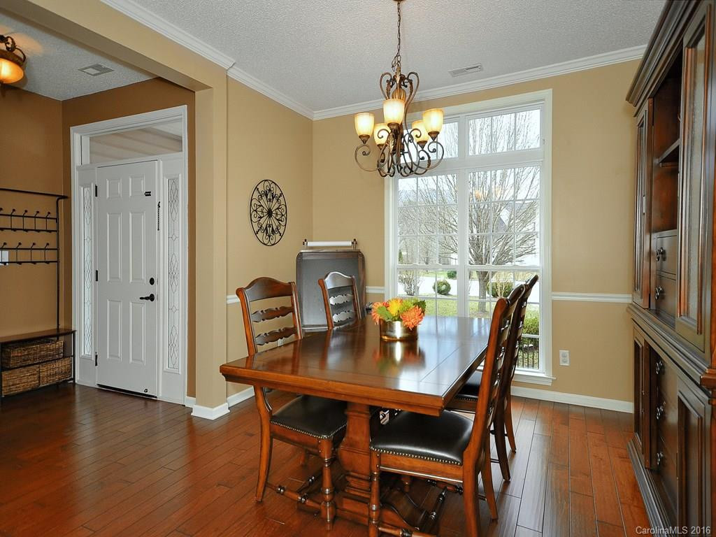 487 English Oak Road - Photo 2