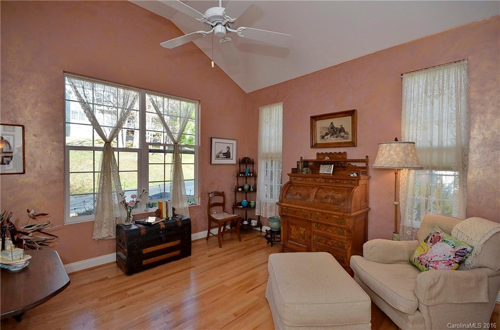 114 Petunia Lane #114 - Photo 13