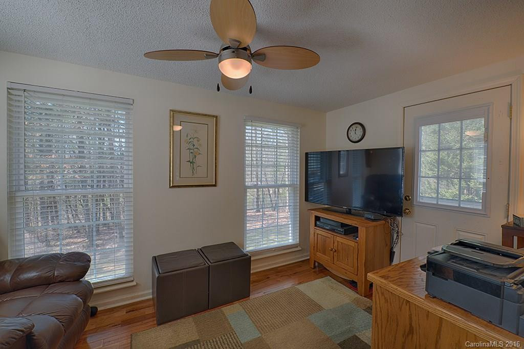 16 Woodland Drive - Photo 11