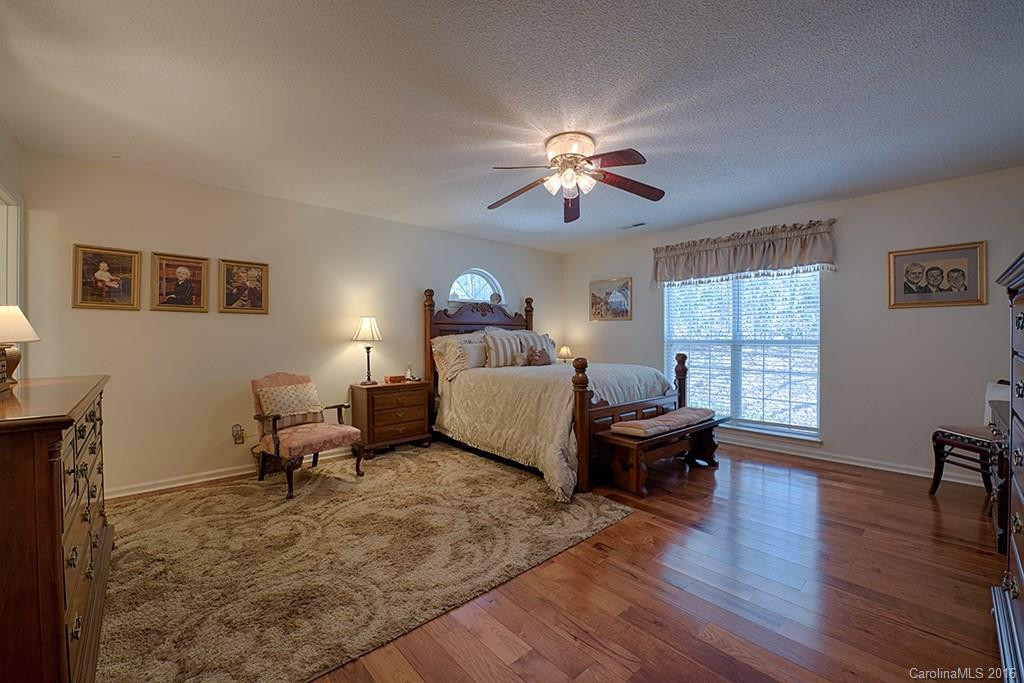 16 Woodland Drive - Photo 12