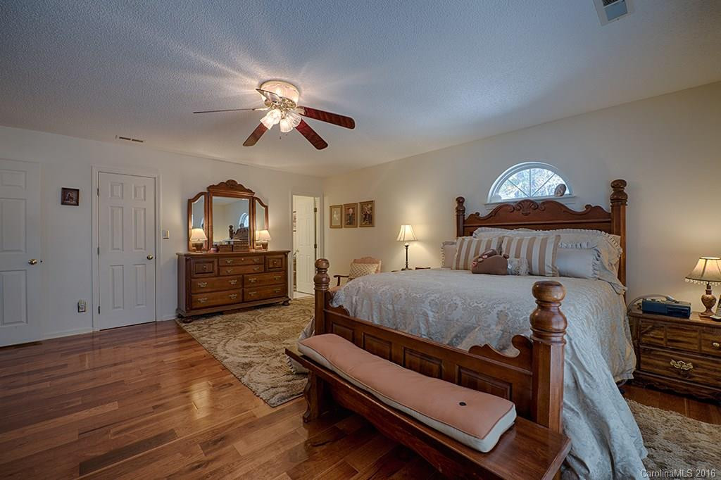 16 Woodland Drive - Photo 13
