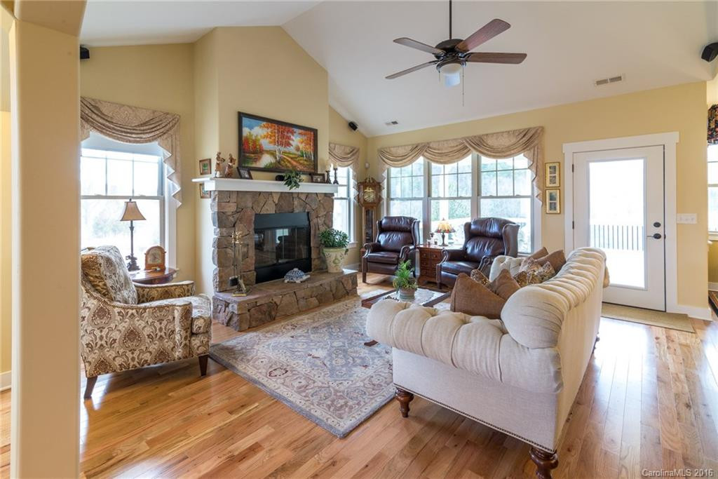 26 Rose Creek Road - Photo 5