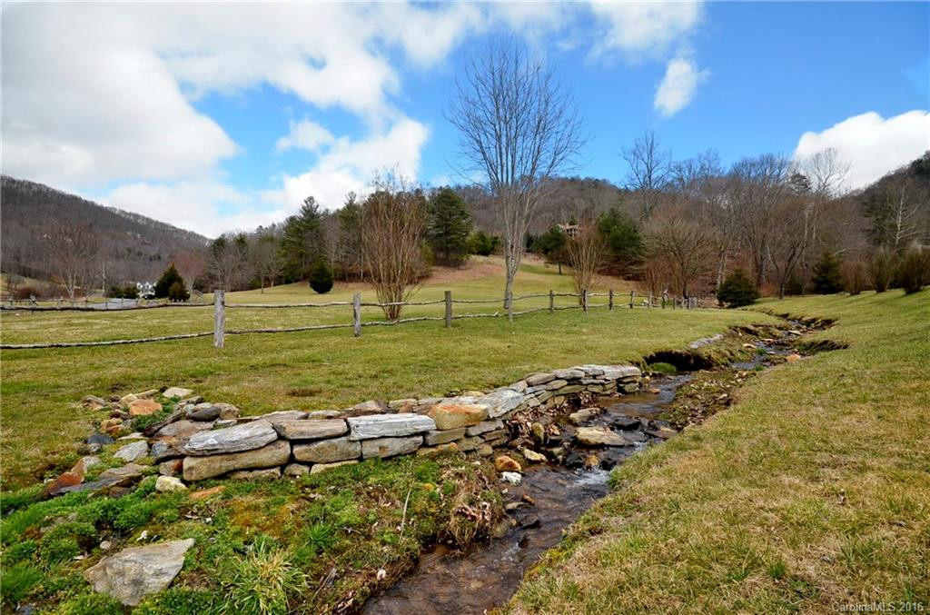 24 Huckleberry Trail - Photo 2