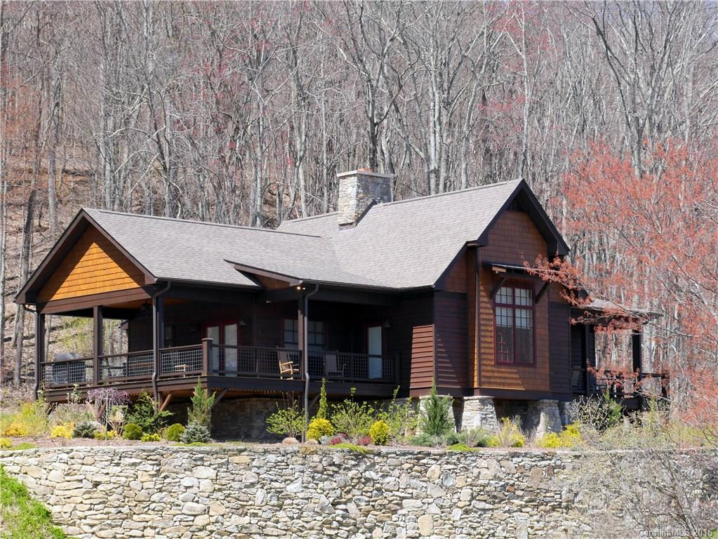 877 Deerfield Drive
