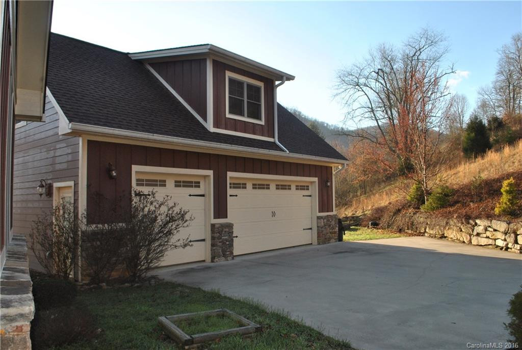 138 Sandy Bottoms Drive - Photo 4