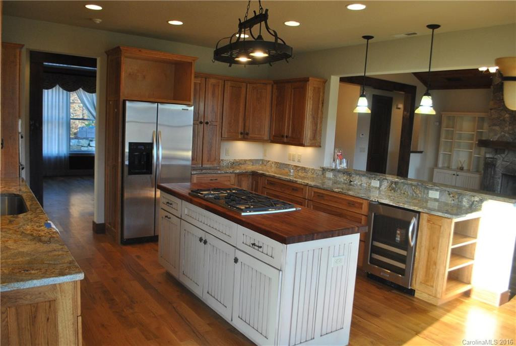 138 Sandy Bottoms Drive - Photo 10