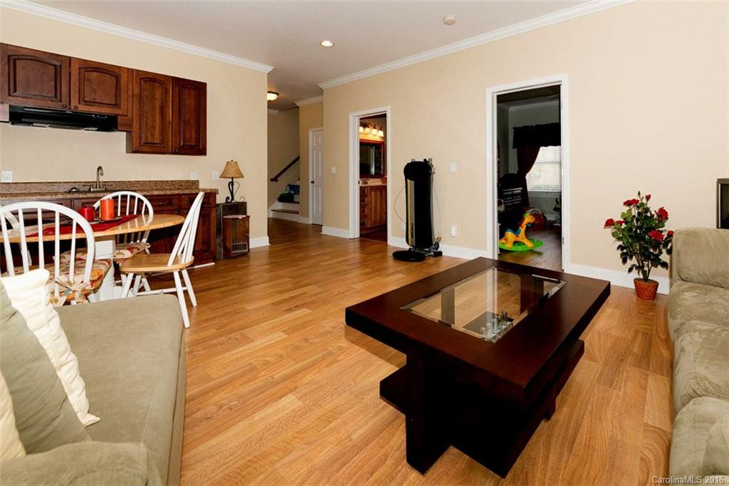101 North Springs Drive - Photo 9