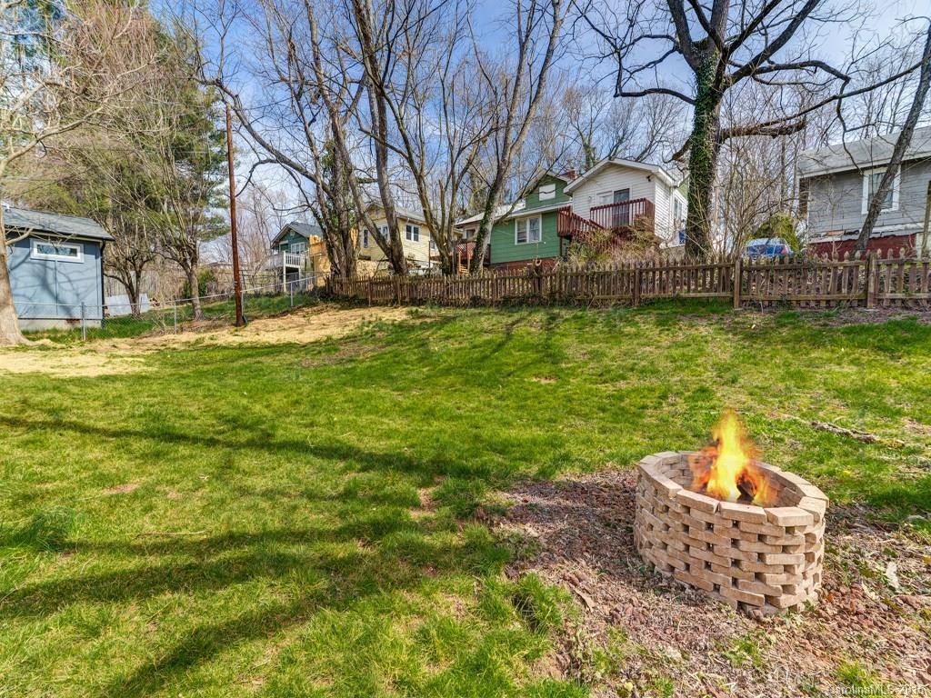 28 Allen Street - Photo 24