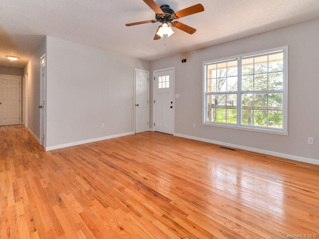 28 Allen Street - Photo 4