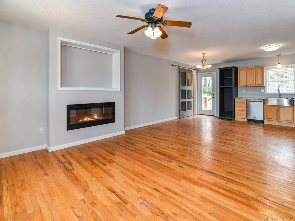 28 Allen Street - Photo 5