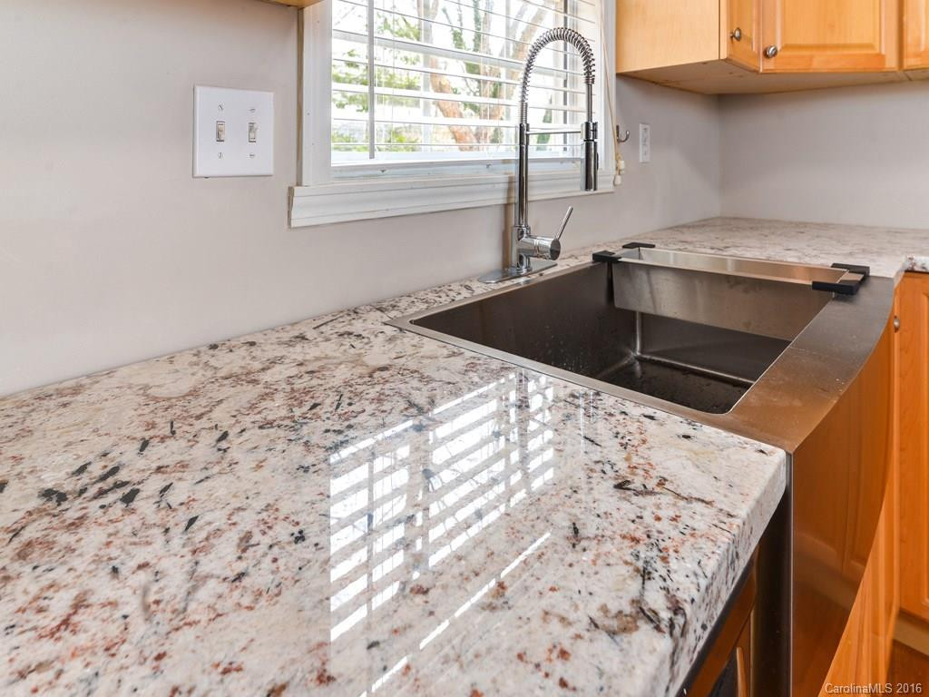 28 Allen Street - Photo 8
