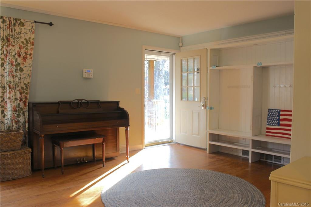 1212 Hebron Road - Photo 4