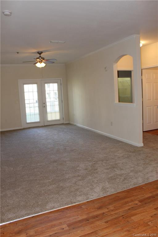 700 Vista Lake Drive #004 - Photo 2