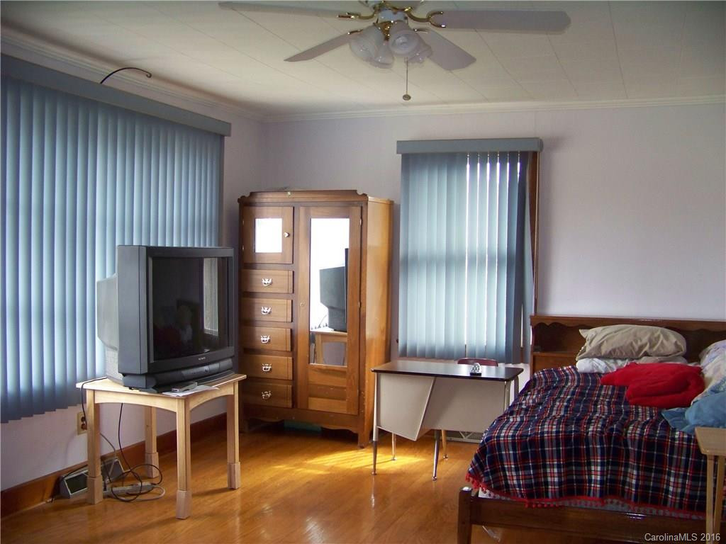 273 Georgia Street - Photo 6