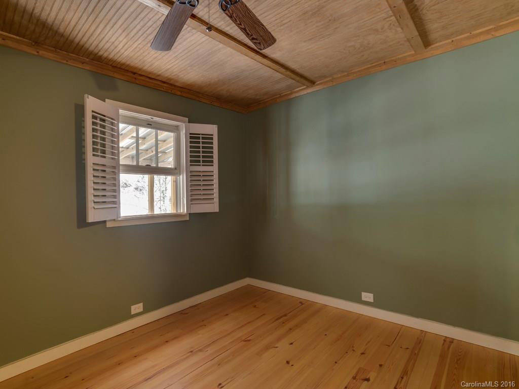 318 Pearson Falls Road - Photo 8