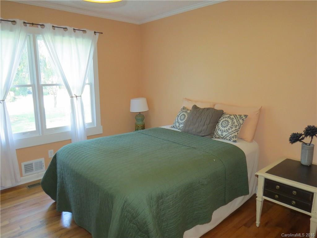 256 Oak Park Drive - Photo 17