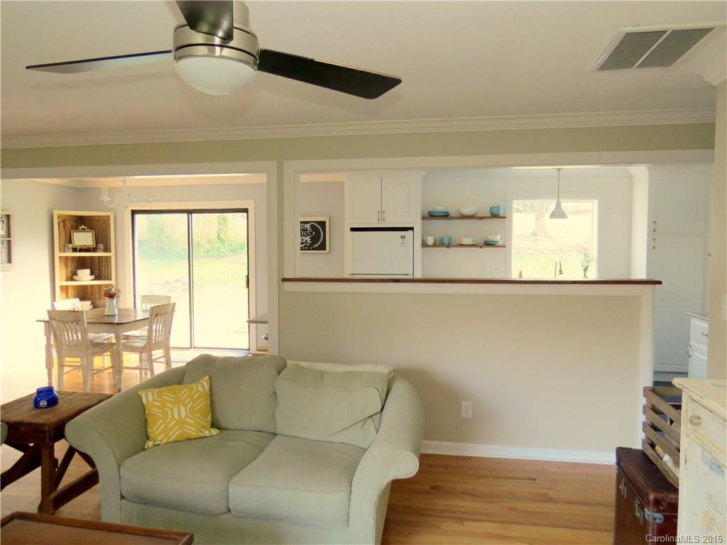 256 Oak Park Drive - Photo 6