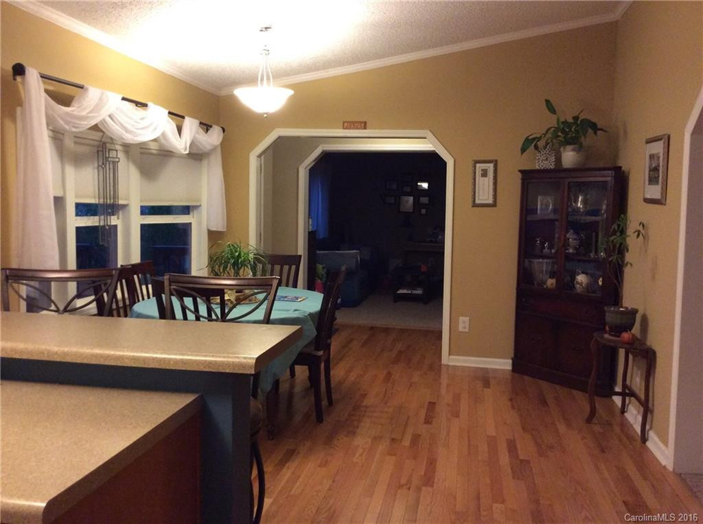 190 Lantana Drive - Photo 3