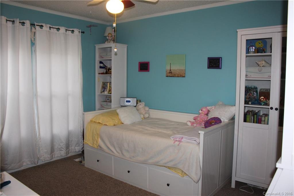 190 Lantana Drive - Photo 10