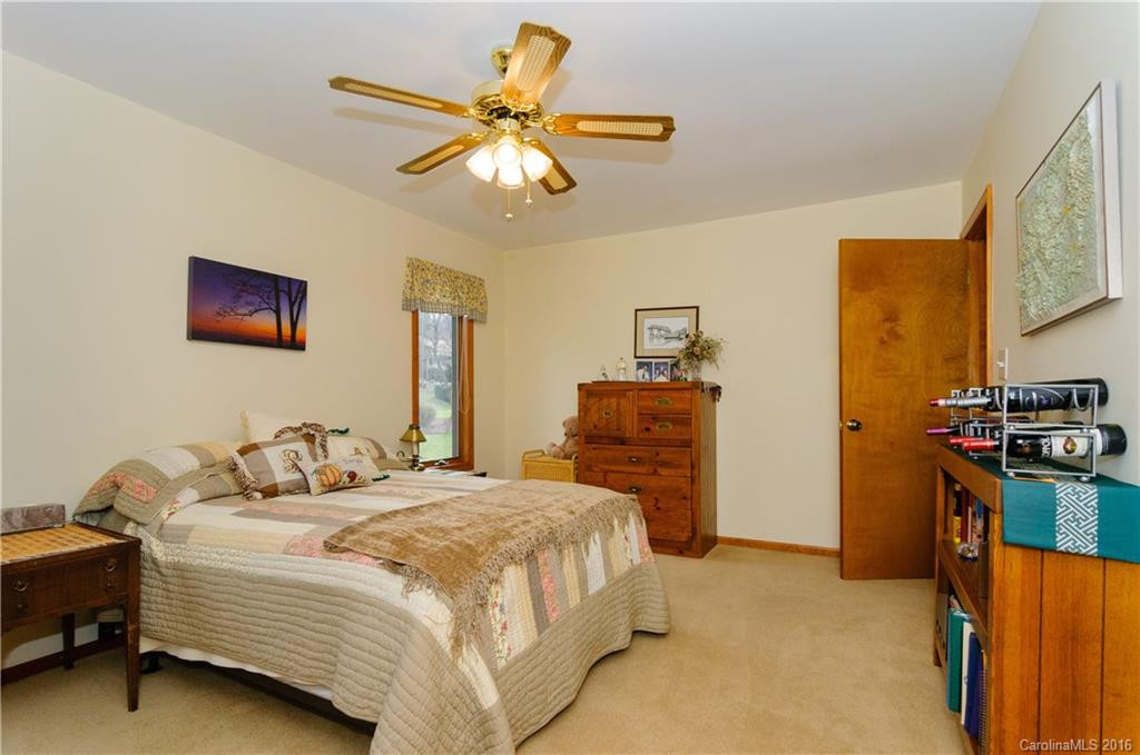 631 Woodland Knoll - Photo 11