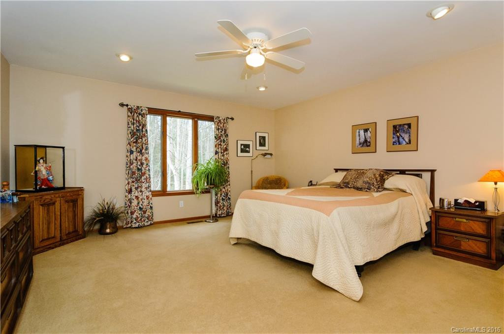 631 Woodland Knoll - Photo 8