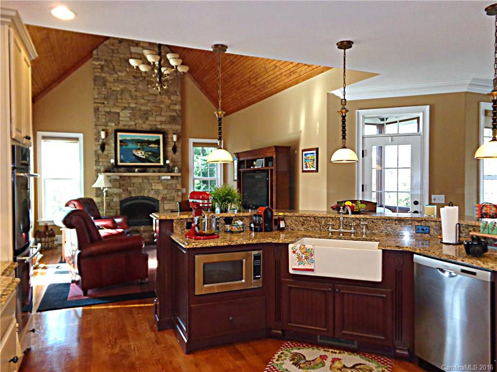 171 Cove Creek Lane - Photo 3