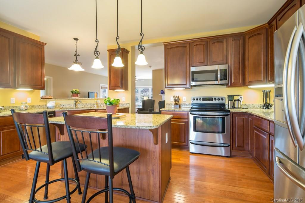 901 Summit Springs Drive - Photo 3