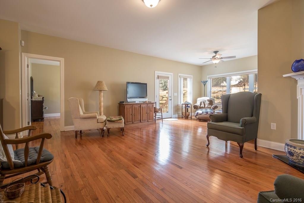 901 Summit Springs Drive - Photo 4