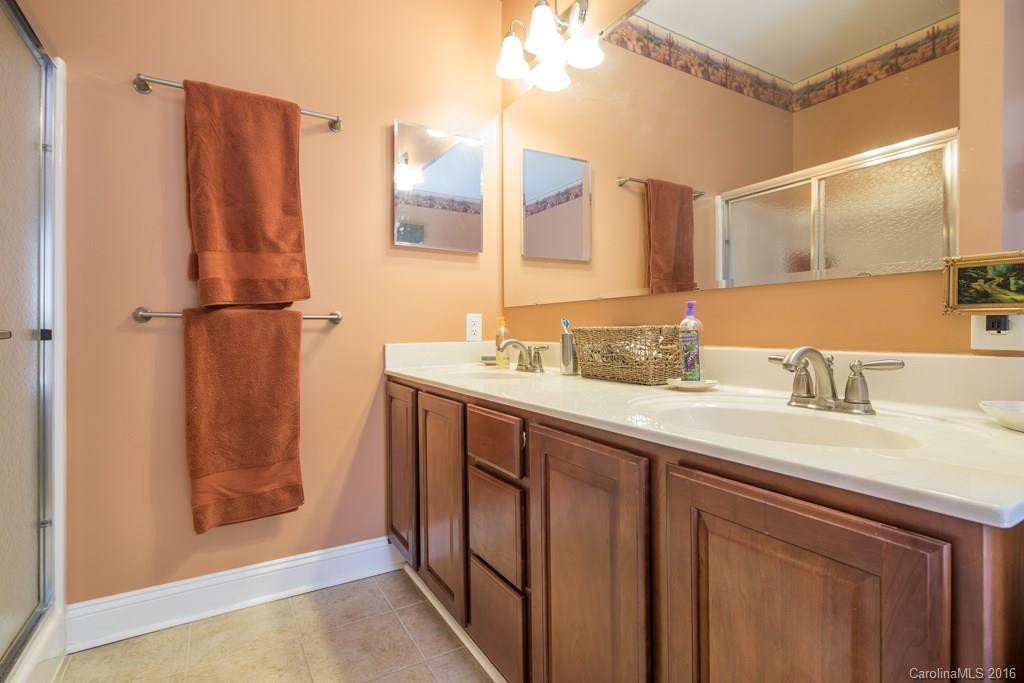 901 Summit Springs Drive - Photo 9